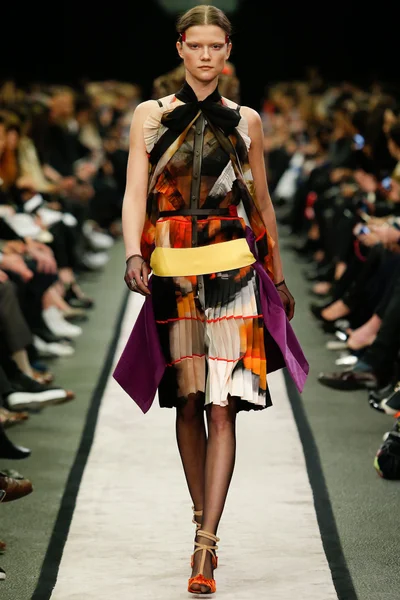 Look 29